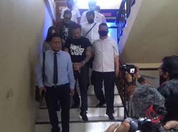 Jadi Tersangka, Tangan Jerinx Diborgol Cable Ties