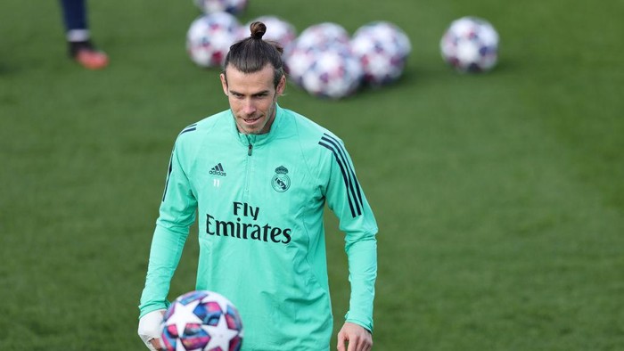 MADRID, SPAIN - FEBRUARY 25: Gareth Bale of Real Madrid looks on during a training session ahead of their UEFA Champions League round of 16 first leg match against Manchester City at Valdebebas training ground on February 25, 2020 in Madrid, Spain. (Photo by Angel Martinez/Getty Images)