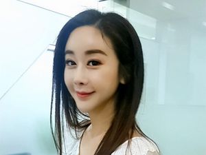 Mantan Miss Korea Ungkap Ketakutannya Punya Suami 18 Tahun Lebih Muda Mantan Miss Korea Ungkap Ketakutannya Punya Suami 18 Tahun Lebih Muda