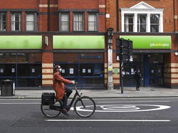 COVID Ganas Lagi, Ekonomi Inggris Bisa Kembali ke Dasar Jurang Resesi