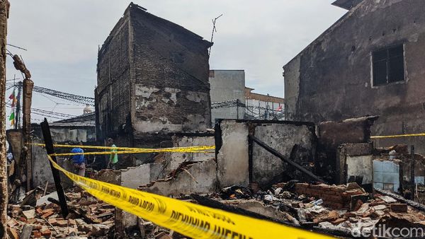 Asal Api Kebakaran di Duri Utara Tambora Digaris Polisi