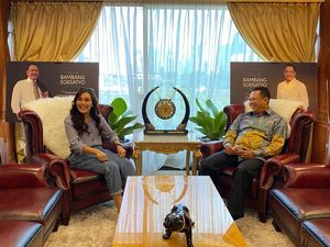 Ketua MPR Ajak Ayu Ting Ting Sampaikan Pesan Kebangsaan di Medsos