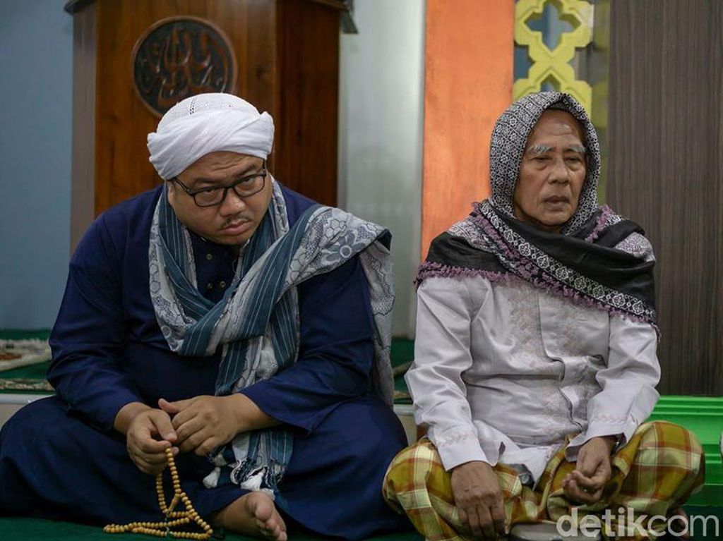 Imam Besar Masjid Agung Semarang KH Ahmad Naqib Noor Wafat