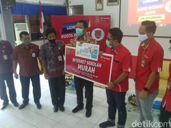 Siswa SMP di Semarang Dapat Kuota Gratis untuk Belajar Online