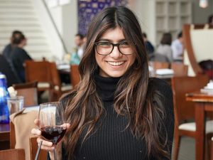 Mia Khalifa Twitwar Bela Serangan Hamas ke Israel Mia Khalifa Twitwar Bela Serangan Hamas ke Israel