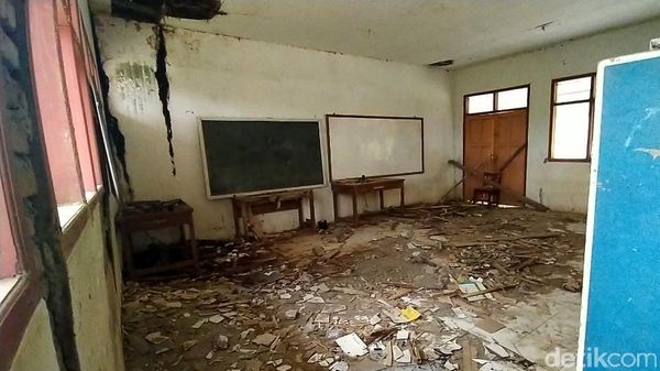 Miris! SD di Ciamis Ini Rusak Sejak 5 tahun Lalu