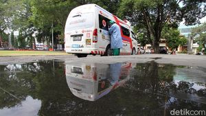 Mobil Lab PCR Jadi Andalan Pemkot Solo untuk Tes Swab