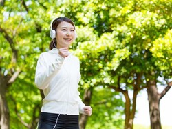 Sudah Tahu Belum? Ini Manfaat Dengarkan Musik Sambil Olahraga