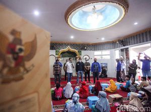 PAK EKO, Kasih Internet Gratis untuk Pelajar