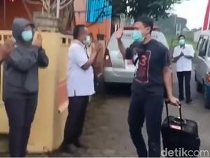 Sambutan Hangat Warga Sukabumi Untuk Pasien Sembuh Corona