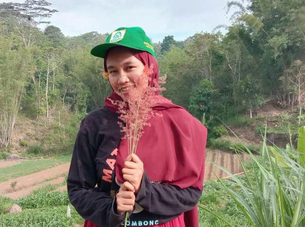 Sosok Inspiratif Almarhumah Mahasiswi Cum Laude yang Wisuda Digantikan Ayah Sosok Inspiratif Almarhumah Mahasiswi Cum Laude yang Wisuda Digantikan Ayah