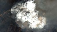 Potret Asap Pekat Akibat Kebakaran Hutan Colorado