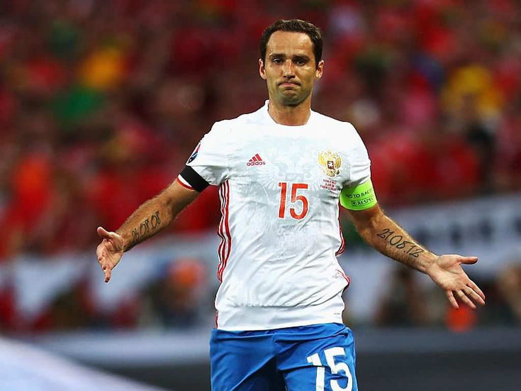 Viral! Mantan Kapten Timnas Rusia Gebukin Wasit Sampai Masuk RS Viral! Mantan Kapten Timnas Rusia Gebukin Wasit Sampai Masuk RS