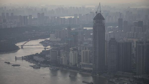 Sempat Mangkrak, Gedung Pencakar Langit di Wuhan Kembali Dibangun