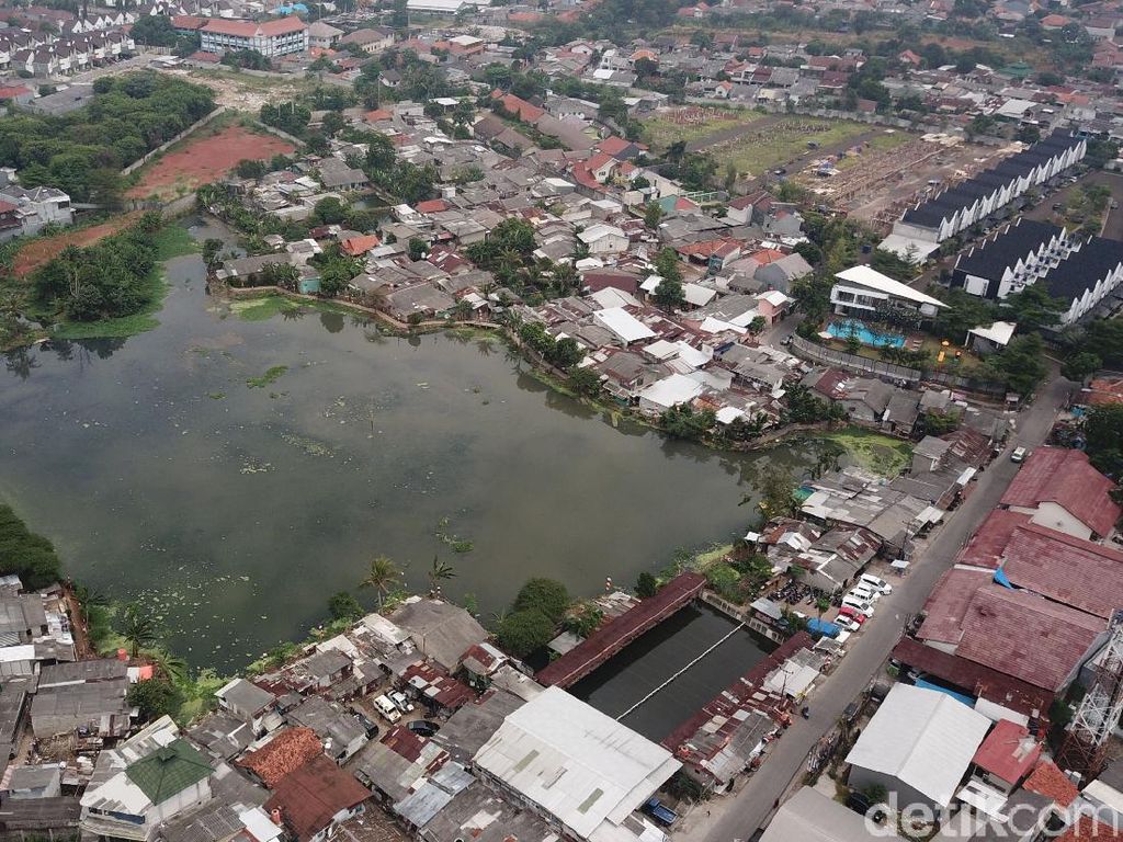 Potret Situ yang Semakin Terhimpit Permukiman Potret Situ yang Semakin Terhimpit Permukiman