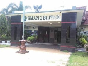 SMAN 1 Blitar Siap Buka Kembali Sekolah Tatap Muka dengan Syarat Khusus
