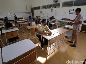 Siswa dari Zona Merah Diminta Tetap PJJ Meski Sekolahnya di Zona Kuning Siswa dari Zona Merah Diminta Tetap PJJ Meski Sekolahnya di Zona Kuning
