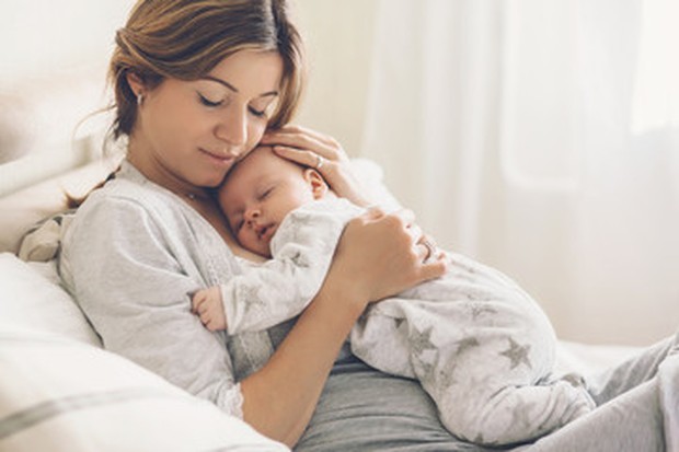 Ada banyak faktor yang mempengaruhi mood dan hasrat wanita untuk kembali berhubungan badan setelah melahirkan.