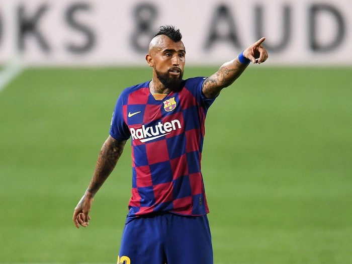 BARCELONA, SPAIN - JUNE 30: Arturo Vidal of FC Barcelona reacts during the Liga match between FC Barcelona and Club Atletico de Madrid at Camp Nou on June 30, 2020 in Barcelona, Spain. (Photo by David Ramos/Getty Images)