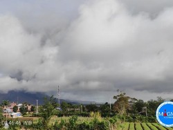 Gunung Sinabung Erupsi untuk Ketiga Kalinya Pagi Ini