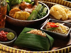 5 Fakta Nasi Tutug Oncom, Makanan Rakyat yang Naik Kelas