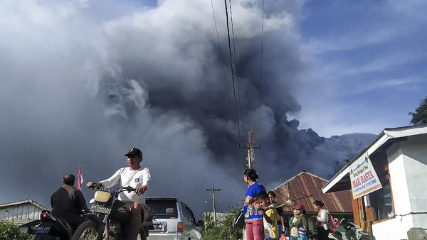 Gunung Sinabung Kembali Erupsi