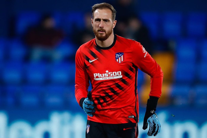 VILLAREAL, SPAIN - DECEMBER 06: Oblak of Atletico de Madrid during the warm up o Liga match between Villarreal CF  and Club Atletico de Madrid at Estadio de la Ceramica on December 06, 2019 in Villareal, Spain. (Photo by Eric Alonso/Getty Images)