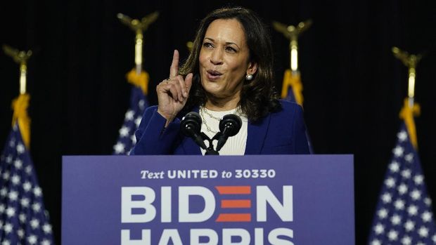 Democratic presidential candidate former Vice President Joe Biden's running mate Sen. Kamala Harris, D-Calif., speaks during a campaign event at Alexis Dupont High School in Wilmington, Del., Wednesday, Aug. 12, 2020. (AP Photo/Carolyn Kaster)