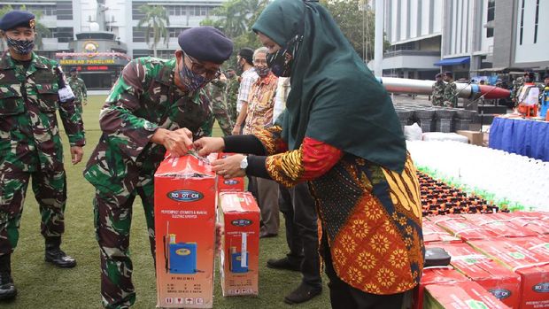 Koarmada 1 Gelar Baksos, Bantu Warga yang Terdampak COVID-19