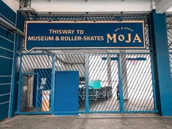 Bisa Main Sepatu Roda Sampai Keliling Museum di GBK