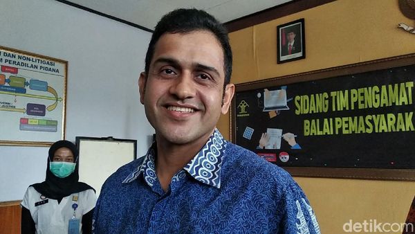 Senyum Bahagia Nazaruddin Setelah Bebas Murni
