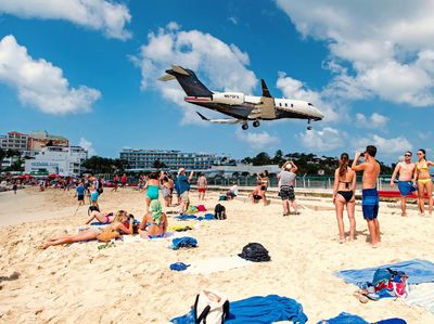 Potret Pantai yang Hanya Sejengkal dari Pesawat Terbang
