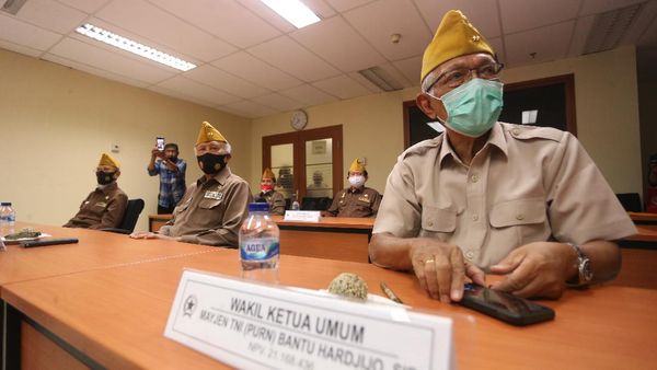 Para Veteran Nasional Terima Bantuan