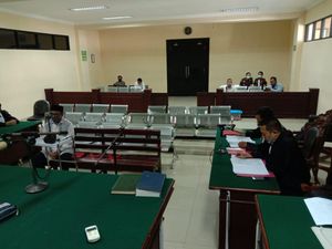Korupsi Dana Kapitasi, Mantan Kadinkes Malang Dituntut 10 Tahun Penjara Korupsi Dana Kapitasi, Mantan Kadinkes Malang Dituntut 10 Tahun Penjara
