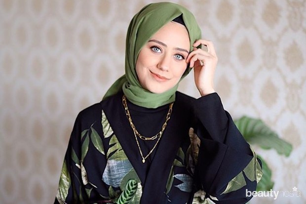 Biar Lebih Cantik, Ikuti Tips Pilih Hijab Sesuai Warna Kulit Berikut