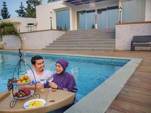 Intip Megahnya Villa Mewah Ustaz Solmed dan April Jasmine Intip Megahnya Villa Mewah Ustaz Solmed dan April Jasmine