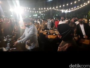 Wali Kota Risma Beri Kejutan Manis untuk Kapolda Jatim Saat Ulang Tahun