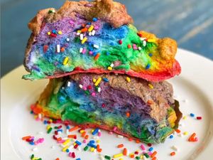 Tak Melulu Biru, Ini 10 Warna-warni Cloud Bread Cantik