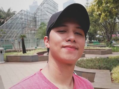 Pesona Ahmad Syaiful, Putra Mastur yang Disebut Terlalu Tampan