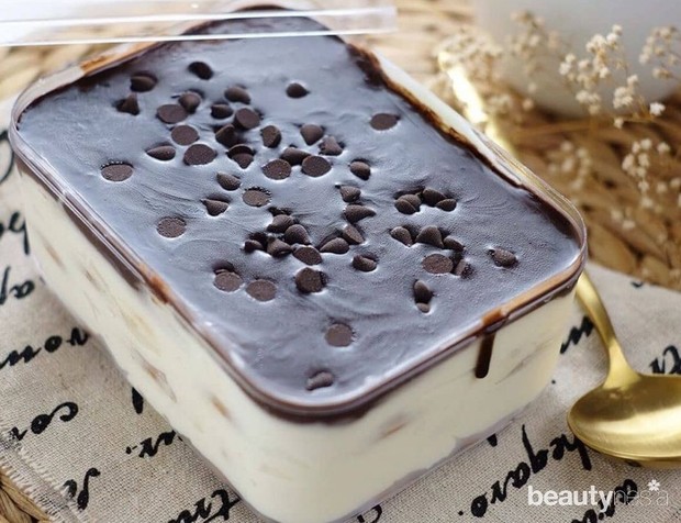 Dessert nikmat ini menawarkan rasa nikmat untuk menemani waktu bersantai maupun waktu kerja