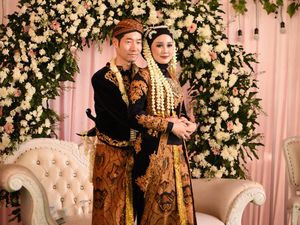 Hijabers Dinikahi Pria Korea, Buka Hijab Saat Resepsi karena Hal Tak Terduga Hijabers Dinikahi Pria Korea, Buka Hijab Saat Resepsi karena Hal Tak Terduga