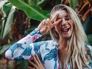 Pramugari Cantik Bagikan Tips Bobo Aman di Hotel dan Viral