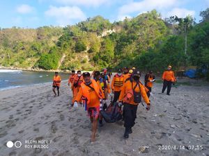 Hilang 3 Hari, Pemancing yang Hilang di Pantai Wediombo Ditemukan Tewas Hilang 3 Hari, Pemancing yang Hilang di Pantai Wediombo Ditemukan Tewas
