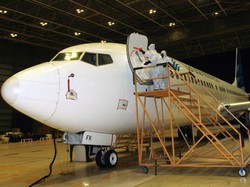 Bisnis Penerbangan Lesu, Bengkel Garuda Tertolong Pesawat Presiden-TNI