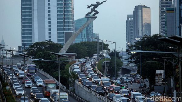 Potret Ibu Kota Saat Jam Pulang Kantor