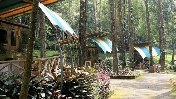 Taman Safari Lodge