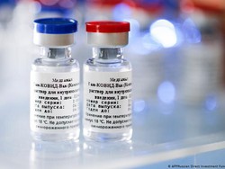 Vaksin Sputnik V Mulai Disuntikkan ke 40.000 Relawan di Rusia