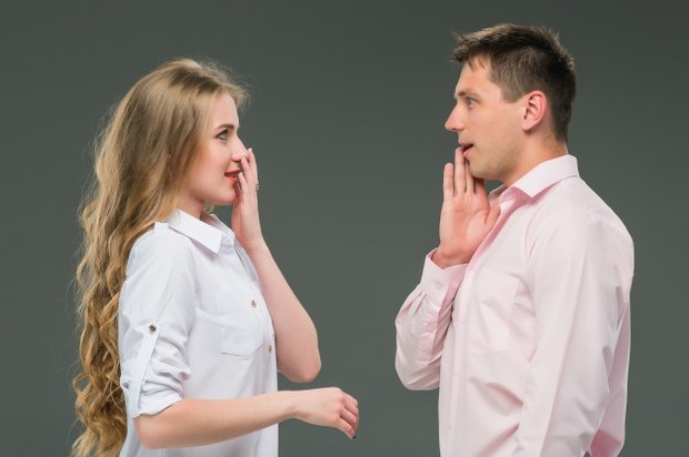 Bagi para wanita, sangat penting untuk memiliki sosok pasangan yang konsisten, tegas, dan berprinsip.