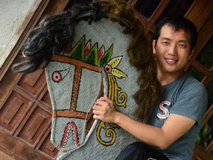 Agustinus Wibowo: Traveling, Mahasiswa Jepang, dan Kereta Kelas Kambing Agustinus Wibowo: Traveling, Mahasiswa Jepang, dan Kereta Kelas Kambing