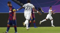Bayern mendapatkan gol ketiga. Gol tersebut dicetak oleh Gnabry di menit ke-27. AP Photo/Manu Fernandez
